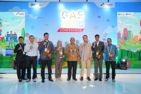 Direktur Strategi dan Pengembangan Bisnis PGN Rosa Permata Sari (tengah) dalam Energy & Economic Outlook Gasfest 2024, Senin (14/5/2024), Foto: PGN