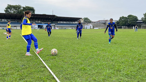 Hanipa Halimatusyadiah Suandi, pemain PON Jawa Barat, saat diwawancarai kumparanBolanita di Sumedang (27/2). Foto: Aji Nugrahanto/kumparan