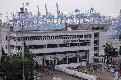Ilustrasi pelabuhan Tanjung Priok. Foto: Jamal Ramadhan/kumparan