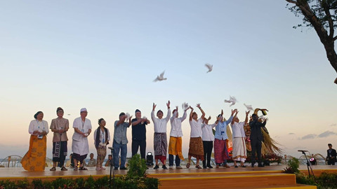 Menko Marves Luhut Binsar Panjaitan saat pembukaan World Water Forum ke-10 di Bali, Sabtu (10/5/2024). Foto: Denita BR Matondang/kumparan