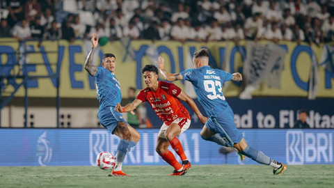 Persib Bandung vs Bali United dalam laga leg kedua semifinal championship series Liga 1 2023/24 di Stadion Si Jalak Harupat, Kabupaten Bandung, pada Sabtu (18/5/2024). Foto: Instagram/@baliunitedfc