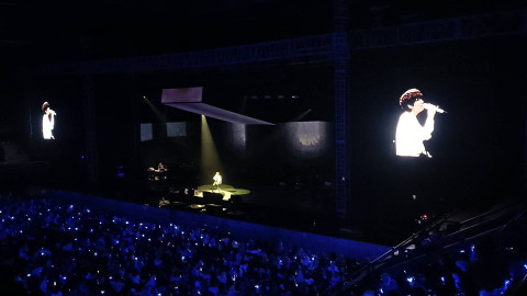 Konser Kyuhyun 'Super Junior' di Tennis Indoor Senayan, Jakarta Pusat, Sabtu (18/5/2024). Foto: Giovanni/kumparan