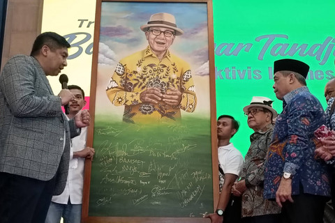 Acara tribute to Bang Akbar Tandjung Maestro Aktivis Indonesia di Gedung Nusantara IV, Jakarta, Minggu (19/5/2024). Foto: Zamachsyari/kumparan