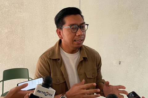 Peneliti ICW, Kurnia Ramadhana, saat diwawancarai wartawan di Rumah Belajar ICW, Jakarta Selatan, Minggu (19/5/2024). Foto: Fadhil Pramudya/kumparan