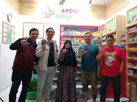 Owner Apotek Basuki Jaya, Bertekad Bisnis Berkembang Wujudkan To The Next Level (3)