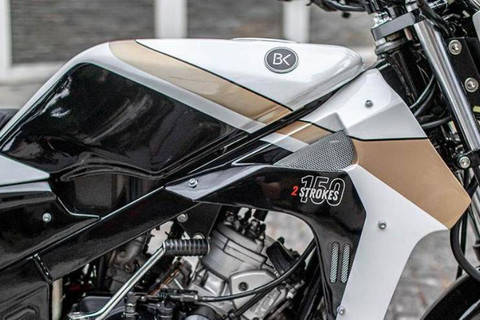 Kawasaki Ninja 150R yang dikustom jadi scrambler oleh bengkel Batakastem. Foto: Dok. Instagram/@batakastem_workshop