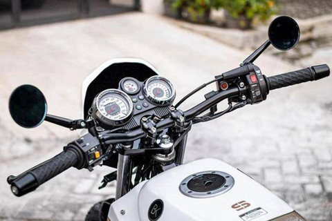 Kawasaki Ninja 150R yang dikustom jadi scrambler oleh bengkel Batakastem. Foto: Dok. Instagram/@batakastem_workshop