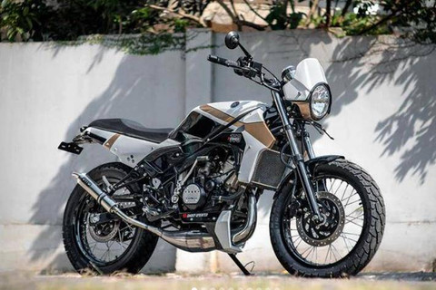 Kawasaki Ninja 150R yang dikustom jadi scrambler oleh bengkel Batakastem. Foto: Dok. Instagram/@batakastem_workshop