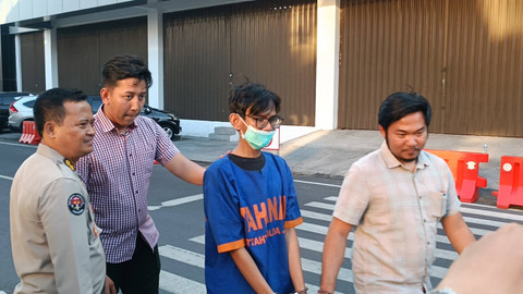 Adi (27) pelaku teror dan pelecehan seksual lewat sosial media kepada NR (27), wanita asal Surabaya dok. Farusma Okta Verdian/kumparan Foto: Farusma Okta Verdian/kumparan