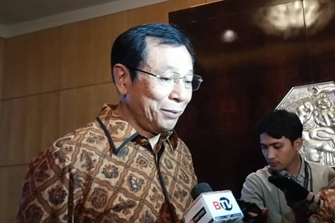 Ekonom Senior, Raden Pardede di Hotel Mulia, Selasa (21/5/2024). Foto: Ave Airiza Gunanto/kumparan