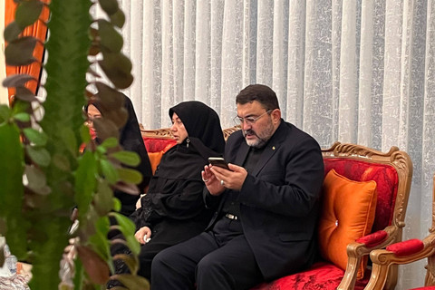 Suasana Doa Bersama & Tahlilan atas Wafatnya Presiden Raisi, Menlu Hossein, dan Delegasi Iran Lainnya, di Kediaman Duta Besar Iran, Jakarta, Rabu (22/5/2024). Foto: Tiara Hasna/kumparan