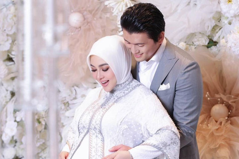 Syahrini umumkan hamil anak pertama. Foto: Instagram/ @princessyahrini