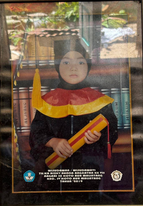Aldelia Rahma, siswi SD korban kejahilan teman sekelas dibakar, gizi buruk lalu meninggal. Foto: Dok. Keluarga
