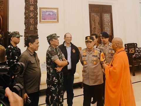 Rombongan Polda Lampung tinjau Pelaksanaan Hari Raya Waisak, Kamis (23/5/2024) | Foto: Roza Hariqo / Lampung Geh