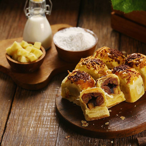Bolen pisang khas Bandung. Foto: Shutterstock