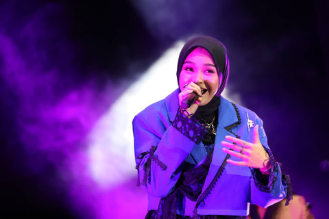 Salma Salsabil menghibur penonton saat konser Java Jazz Festival 2024 di JI-Expo Kemayoran, Jakarta, Jumat (24/5/2024). Foto: Dicky Adam Sidiq/kumparan