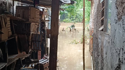Kondisi permukiman warga Jalan Rukun Ujung, RT 005/005, Kelurahan Pejaten Timur, Kecamatan Pasar Minggu, Jakarta Selatan, Sabtu (25/5). Foto: Fadlan Nuril Fahmi/kumparan