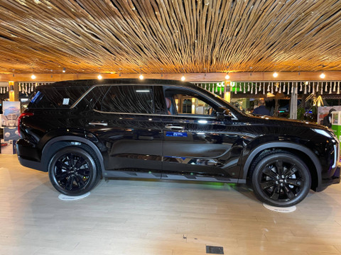 PT Hyundai Motors Indonesia (HMID) hadirkan varian terbaru Hyundai Palisade XRT di Jakarta. Foto: Sena Pratama/kumparan