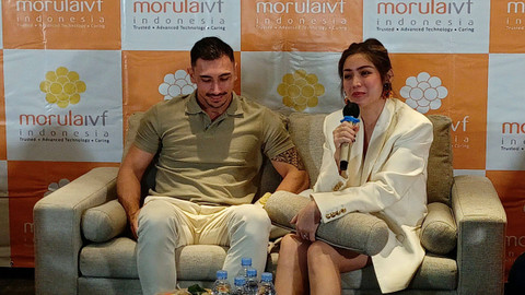Konferensi pers Jessica Iskandar-Vincent Verhaag soal kehamilan anak ketiga.   Foto: Aprilandika Pratama/kumparan