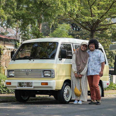 Suzuki Carry ST100 (Grand Extra) 1000 cc tahun 1994 milik Konten Kreator Tajwid Rizky Sabroni yang dikustom menjadi mobil dengan tampilan kalcer. Foto: Instagram/@rizkysabroni