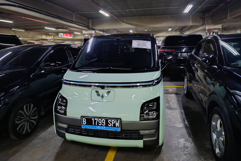 Wuling Air ev bekas yang dijual di WTC Mangga Dua. Foto: Fitra Andrianto/kumparan
