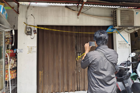 Suasana di depan salon kecantikan di Tambakbayan, Rabu (29/5/2024). Foto: Arfiansyah Panji Purnandaru/kumparan
