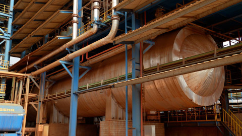 Tabung autoclave di Pabrik HPAL Harita Nickel di Pulau Obi, Maluku Utara. Foto: Jamal Ramadhan/kumparan