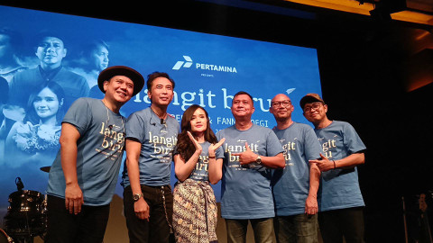 Konferensi pers perilisan lagu Langit Biru, Padi Reborn dan Fanny Soegi, Plaza Senayan, Jakarta Pusat, Jumat (31/5/2024). Foto: Giovanni/kumparan