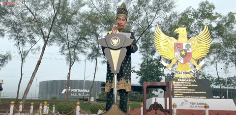 Presiden Jokowi memimpin upacara peringatan Hari Pancasila di Blok Rokan, Dumai, Riau, Sabtu (1/6/2024). Foto: YouTube Sekretariat Presiden RI 