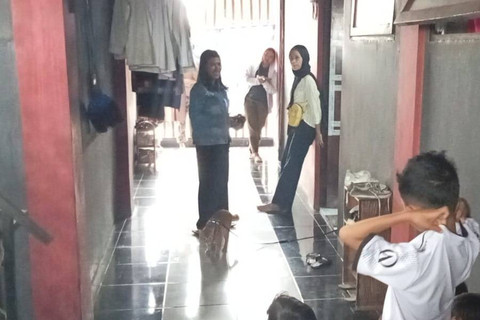 Oyen, Kucing agresif yang serang warga di Cileungsi ditangkap Damkar. Foto: Damkar Kabupaten Bogor