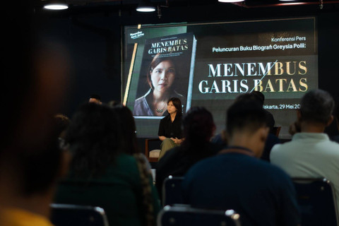 Buku biografi Greysia Polii berjudul "Menembus Garis Batas." Foto: Greysia Polii