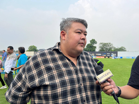CEO Dewa United, Ardian Satya, saat diwawancarai awak media di Tangerang, Jumat (31/5). Foto: Aji Nugrahanto/kumparan
