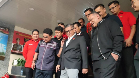 Sekjen PDIP, Hasto Kristiyanto, usai diperiksa oleh penyidik di Polda Metro Jaya, Jakarta, Selasa (4/6/2024). Foto: Rachmadi Rasyad/kumparan