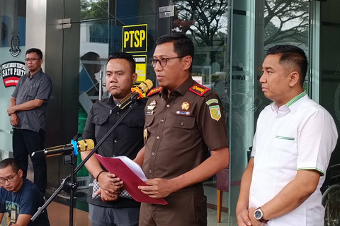 Kepala Kejaksaan Negeri Jakarta Selatan Haryoko Ari Prabowo dalam konferensi pers pelimpahan kasus korupsi Timah, Selasa (4/6/2024). Foto: Hedi/kumparan