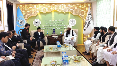 Jusuf Kalla saat melakukan pertemuan dengan Menteri Urusan Haji Afghanistan Maulwi Noor Muhammad Syaqib  Foto: Istimewa