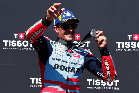 Pebalap dari tim Gresini Racing Marc Marquez di Sirkuit Bugatti, Le Mans, Prancis, pada 11 Mei 2024. Foto: Gonzalo Fuentes / REUTERS