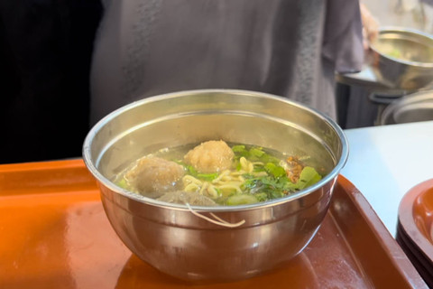 Jakarta Restaurant di Kota Makkah menjual masakan khas Indonesia.  Foto: Salmah Muslimah/kumparan