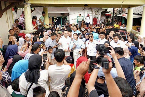Raffi Ahmad dan Zita anjani di Paud Harapan Bangsa. Foto: PAN