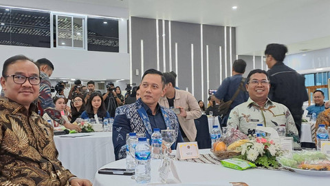 Menteri Agraria dan Tata Ruang/Kepala Badan Pertanahan Nasional, Agus Harimurti Yudhoyono dalam acara Media Gathering dan Konferensi Pers 100 Hari Jadi Menteri di Jakarta, Jumat (7/6/2024). Foto: Ghifari/kumparan 