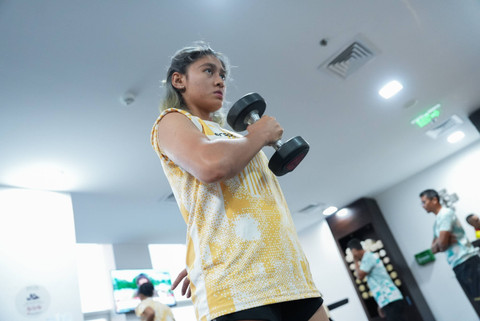 Sesi latihan gym Timnas Wanita Indonesia jelang lawan Bahrain di laga uji coba.   Foto: Fachri GSI untuk kumparanBOLANITA