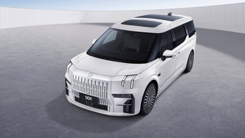 Mobil listrik MPV Zeekr 009. Foto: Zeekr