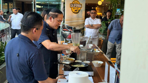 Chef Chandra Yudasswara saat mengisi demo memasak. Foto: Arif UT/Pandangan Jogja