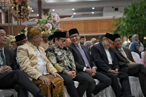 Anies Baswedan jadi saksi di pernikahan putri keempat Presiden PKS Ahmad Syaikhu. Foto: Dok. Istimewa