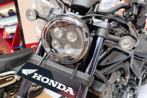 Honda New Rebel 1.100 CC yang di pamerkan Pekan Raya Jakarta (PRJ) atau Jakarta Fair 2024 di JIExpo Kemayoran. Foto: Fitra Andrianto/kumparan