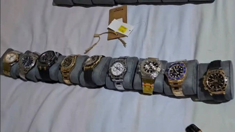 Barang bukti jam mewah yang dicuri. Foto: Dok. Polda Metro Jaya