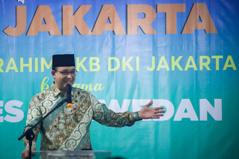 Anies Baswedan memberikan sambutan saat bersilaturahmi ke DPW PKB Jakarta, Kamis (13/6/2024). Foto: Jamal Ramadhan/kumparan