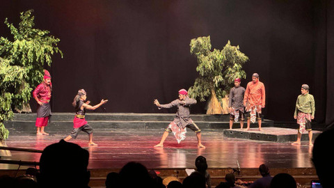 Pertunjukan Gelar Karya Maestro 'Rembulan Wungu' di TBY, Selasa (11/6). Foto: Arif UT/Pandangan Jogja