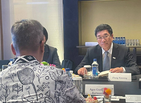 Menteri Perindustrian Agus Gumiwang bertemu dengan SEG di Park Hyatt Beijing, China. Foto: Nicha Muslimawati/kumparan