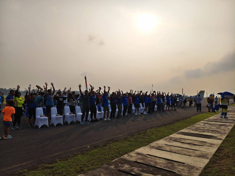 Suasana launching Adisutjipto Urban Obstacle Run (AUOR) 2024 di Lanud Adisutjipto, Sabtu (15/6). Foto: Arfiansyah Panji/kumparan