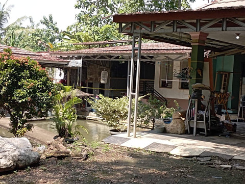 Kondisi rumah di Klapanunggal Bogor yang menjadi lokasi ledakan Potassium Chloride. Foto: Dok. kumparan